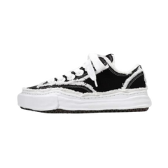 SUTORA — SNEAKER