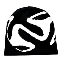 Swirl beanie, black and white